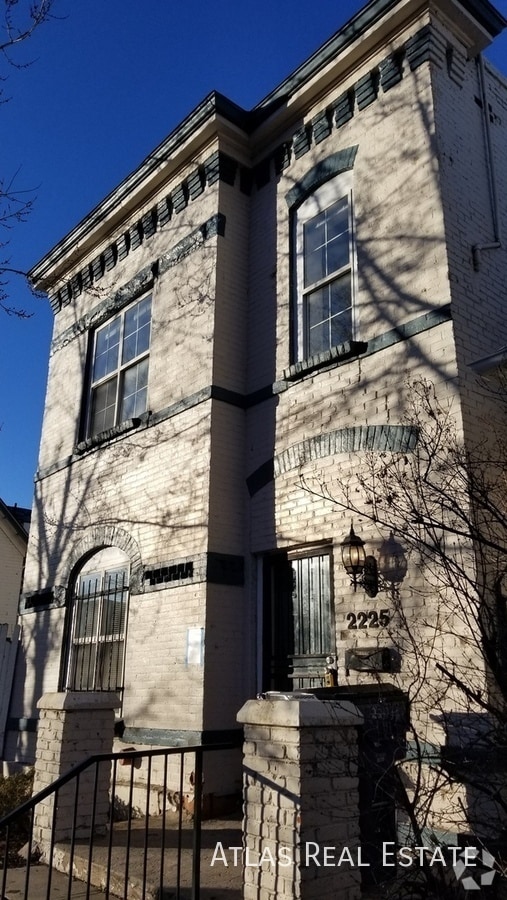Building Photo - 2225 W 31st Ave Rental