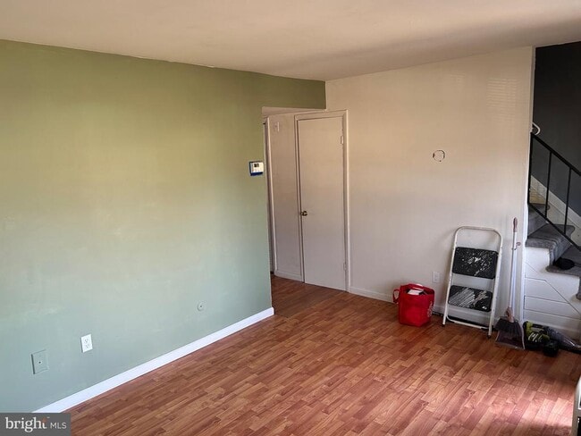 Photo - 89 Rockland Dr