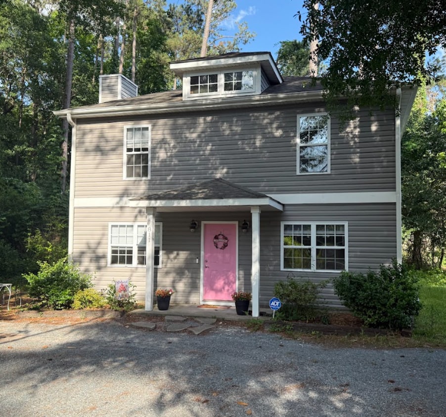 BONHAM AVENUE - 4BD - Students Welcome ($8... - BONHAM AVENUE - 4BD - Students Welcome ($8...