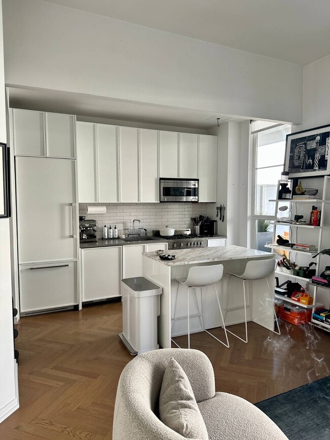 Photo - 184 Kent Ave Unidad A606