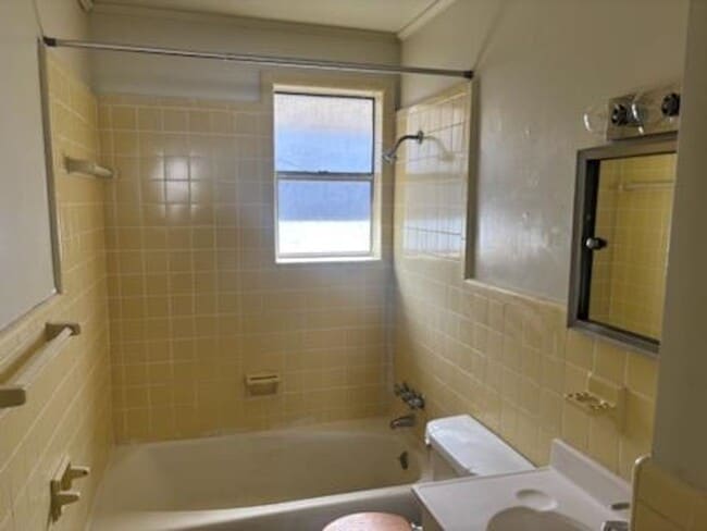 Photo - 1633 W Rotary Dr Unit A
