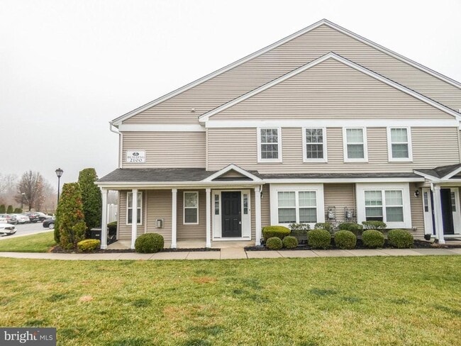 Photo - 2105 Lexington Mews