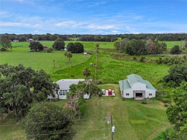 Photo - 10502 Lithia Pinecrest Rd