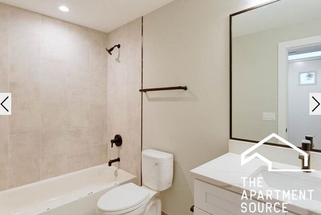 Photo - 4409 N Seeley Ave Unidad 3