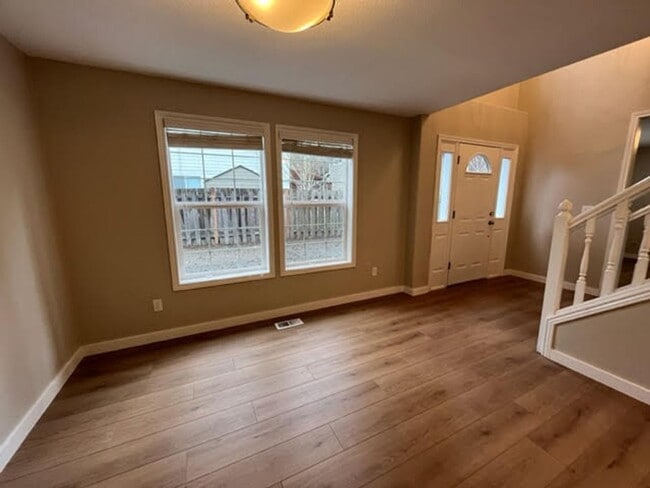 Photo - 5188 Rosewood St