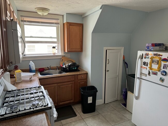 Photo - 49 Walnut St Unit 49 Walnut Street #3