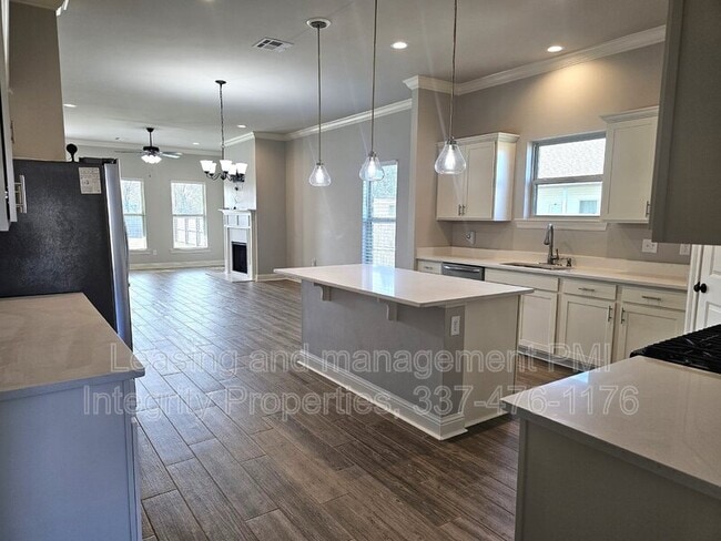 Photo - 39083 Harrier St