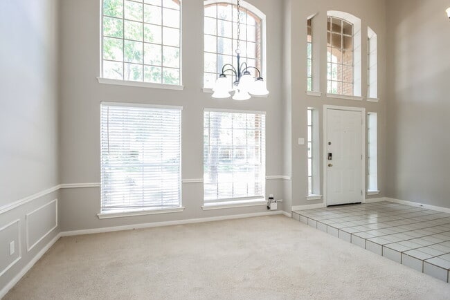 Photo - 3102 Hickory Falls Dr