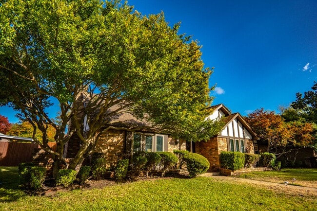 Photo - 3205 Winchester Dr