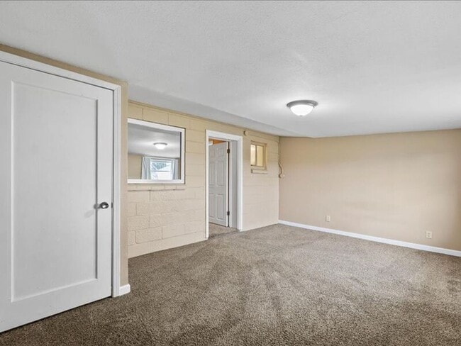 Photo - 800 N Irving St Unit 3