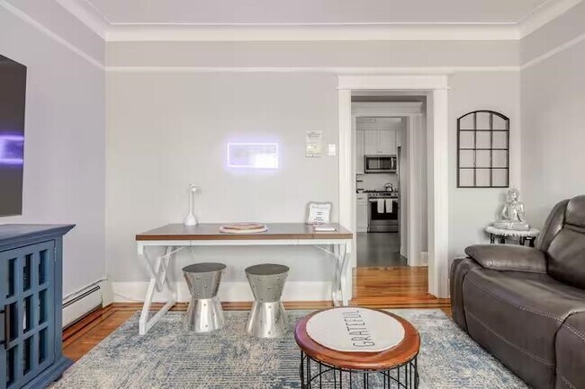 Photo - 808 87th St Unidad 2