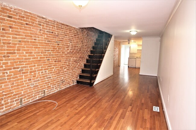 Photo - Spacious Riverside 3bd/2.5ba home CAC and ...