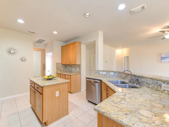 Building Photo - 5807 Pheasant Ridge Ln