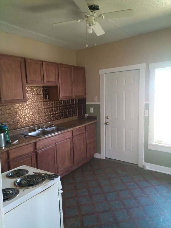 Photo - 1606 Collins Ave Unit Collin Main