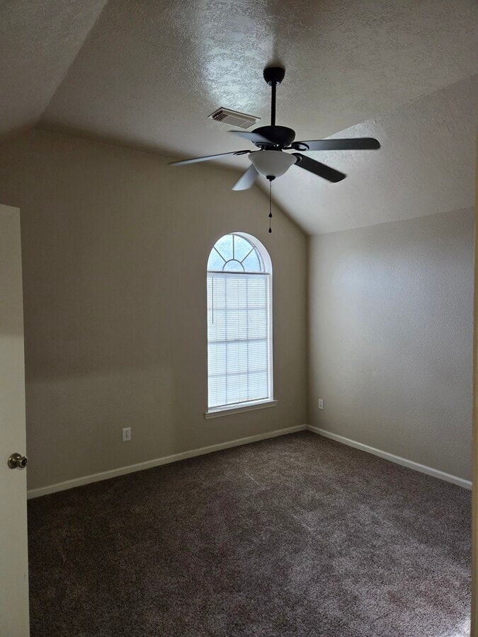 Photo - 803 Whelton Dr