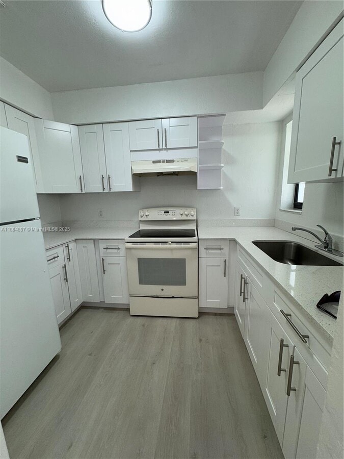 Photo - 3633 SW 5th Ter