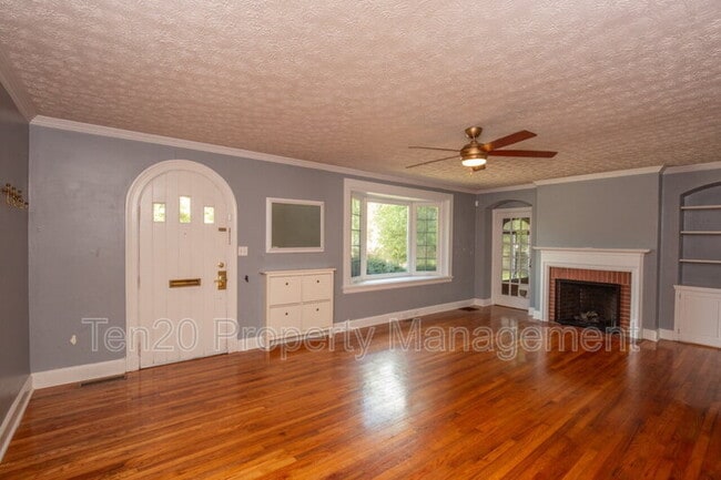 Photo - 1708 Slade Dr