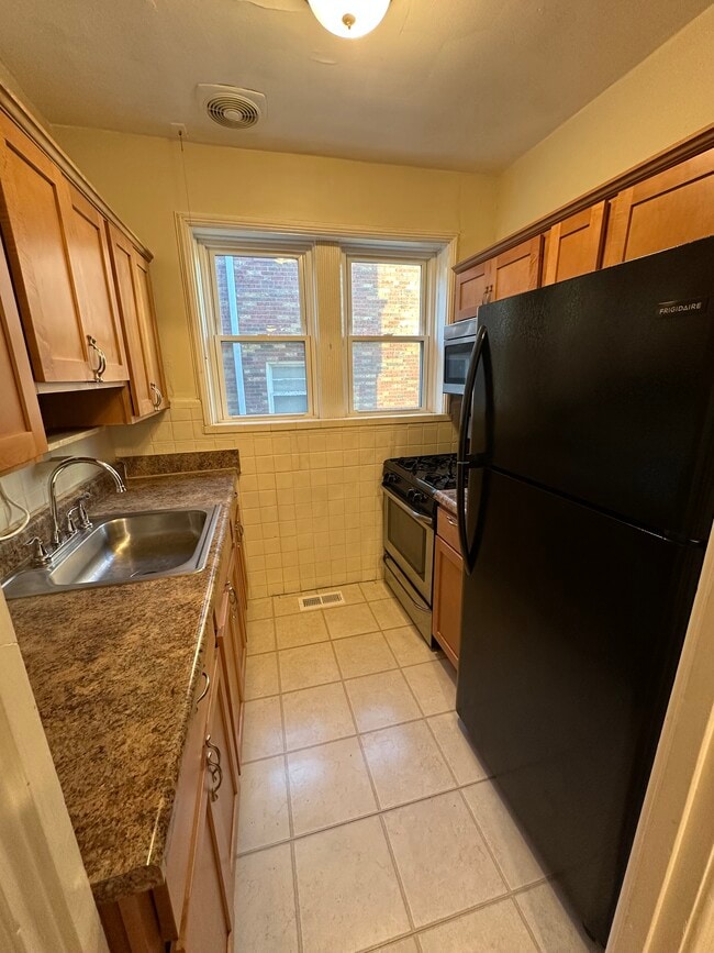 7325 Balson Ave Unit 2W