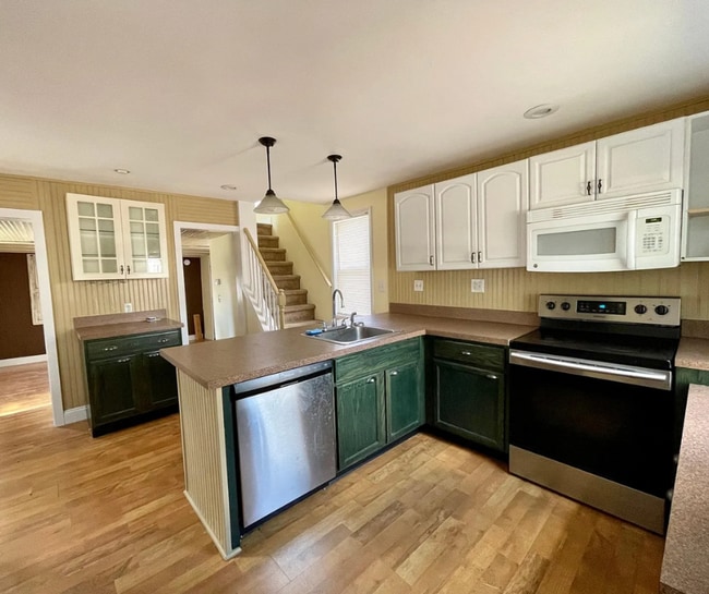 Photo - Charming 2-Bedroom Single-Family Home – Pr...