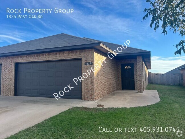 Building Photo - 3 Bedroom Duplex in El Reno in Settlers Cr... Rental