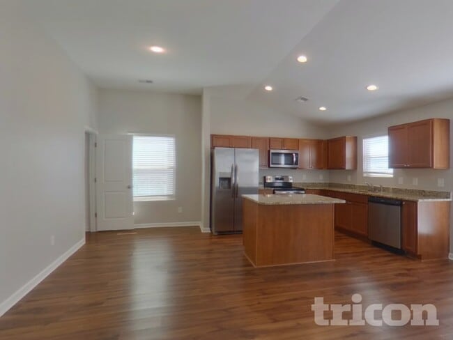 Photo - 711 Tallaran Rd