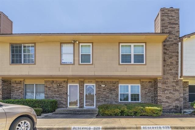 Building Photo - 929 Vedral Pl Unit 929