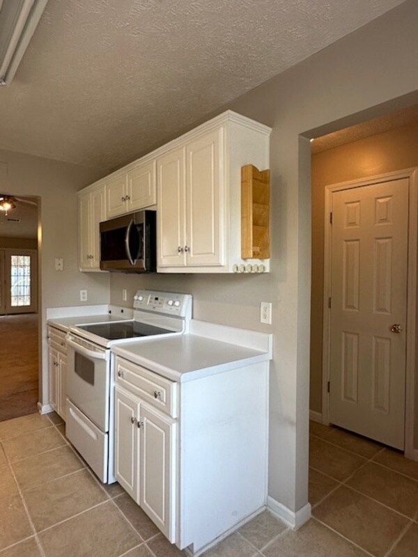 Photo - 246 Waverly Ct