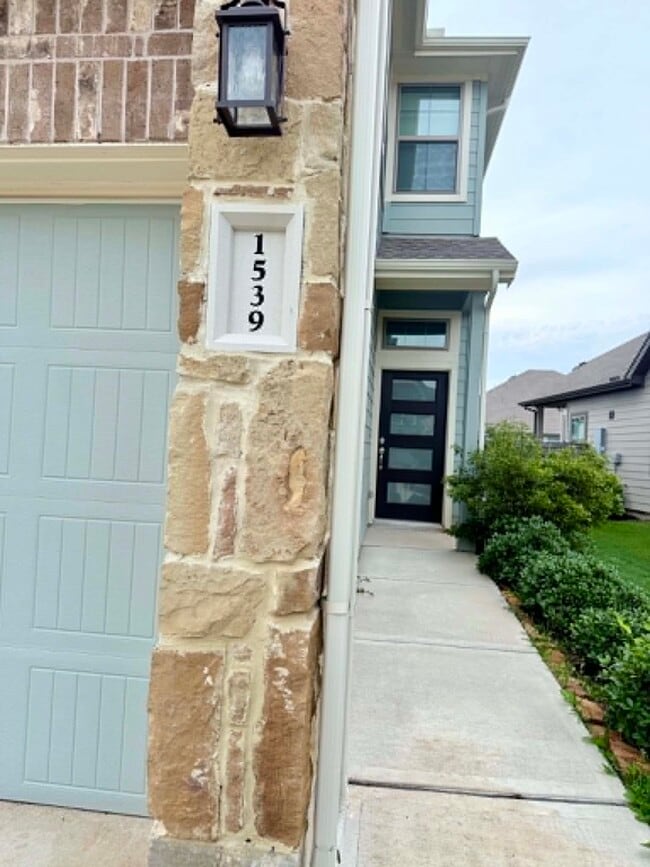 Photo - 1539 Crystal Stream Dr