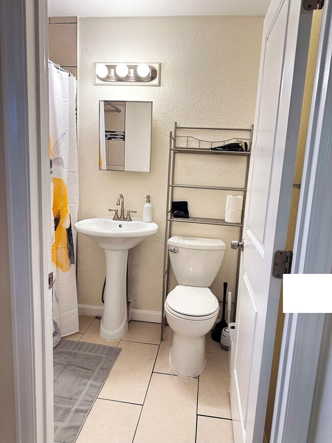 Photo - 1430 Pierce St Unit SI ID1341155P