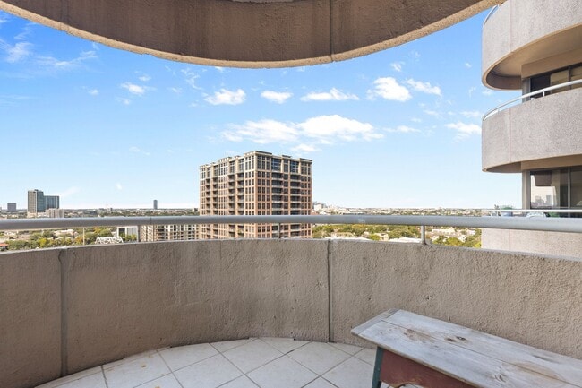 Photo - 5000 Montrose Blvd Unit 16B