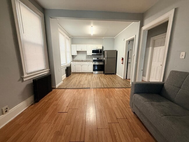 Photo - 136 W 30th St Unit 1R