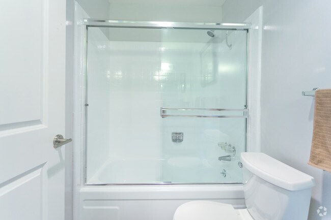 2BR, 1BA Bathroom