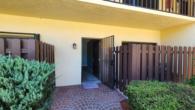 Photo - 2050 Oleander Blvd Unit 9104