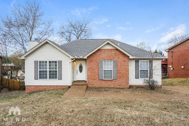 Building Photo - 252 Cedarview Dr