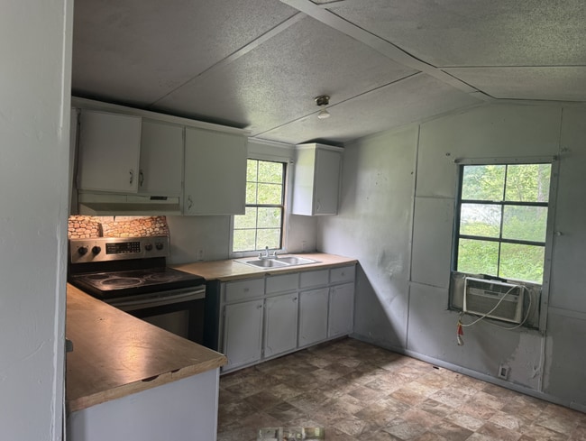 Photo - 105 Shannon St