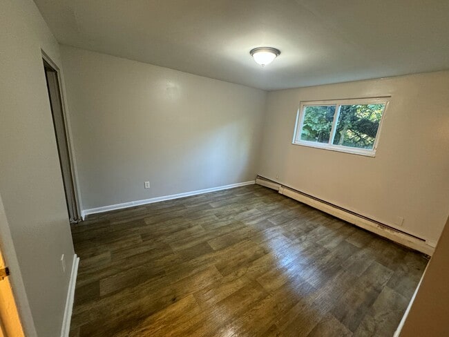 Photo - Anna Marie Apartments, LLC