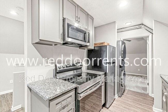 Photo - 2345 N Kenwood Ave Unit C