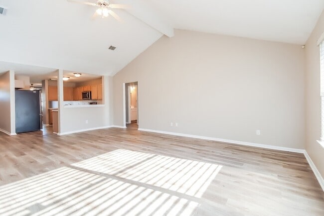 10815 Malden Dr
