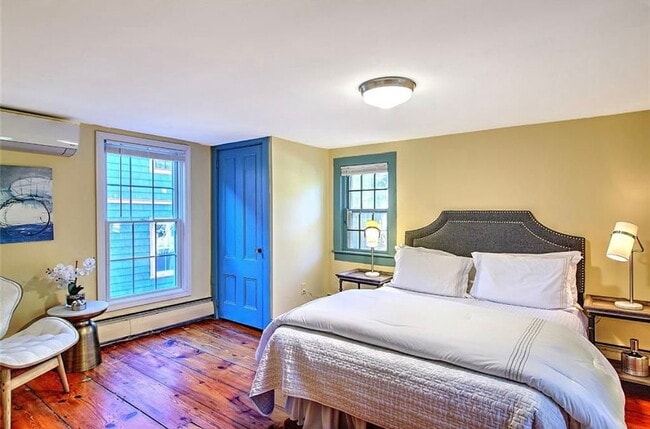 Photo - 20 Sheldon St