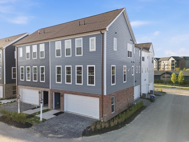 Photo - 227 Oliver Way