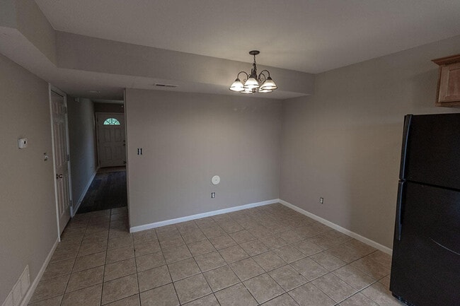 Photo - 1302 E Brown School Rd