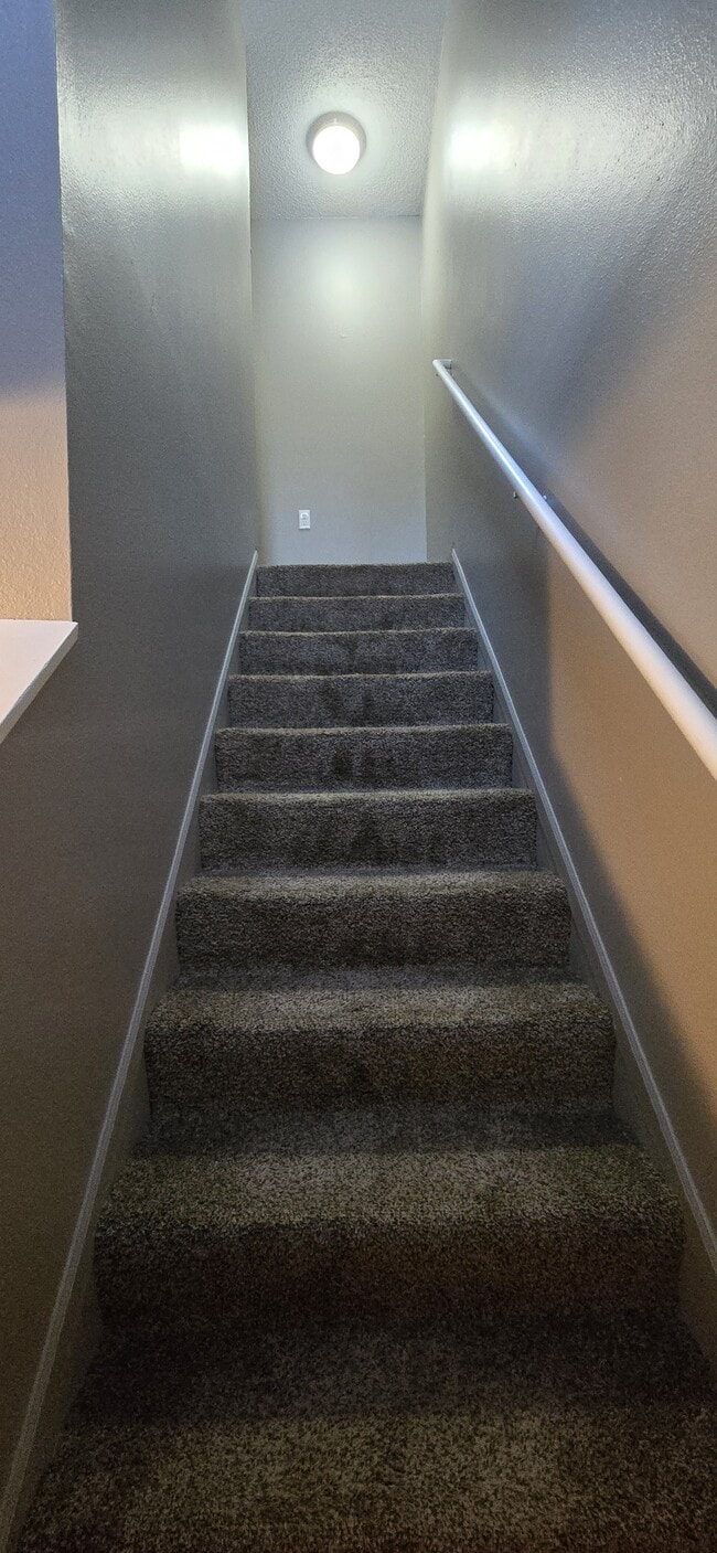 Photo - 261 Frenn Ave