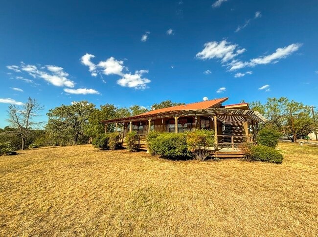 Photo - 209 Crest Dr