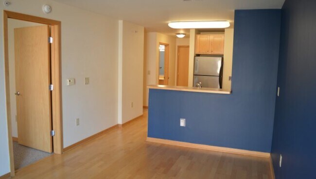 Photo - 333 W Mifflin St Unidad 3060