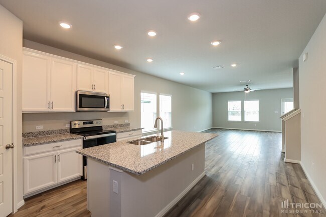 Photo - 13511 Emerson Wy