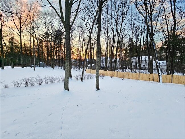 Photo - 19 Rustic Dr