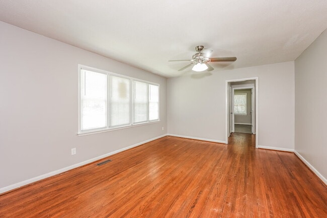 Photo - 417 19th Terrace NE
