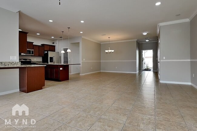 Photo - 20321 Starfinder Way