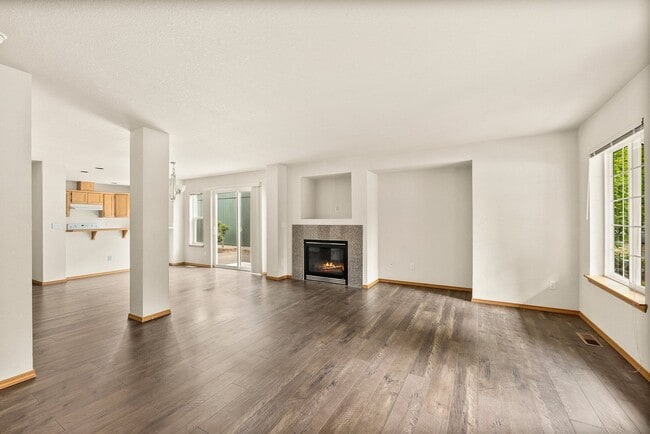 Photo - 4061 Galena St SE