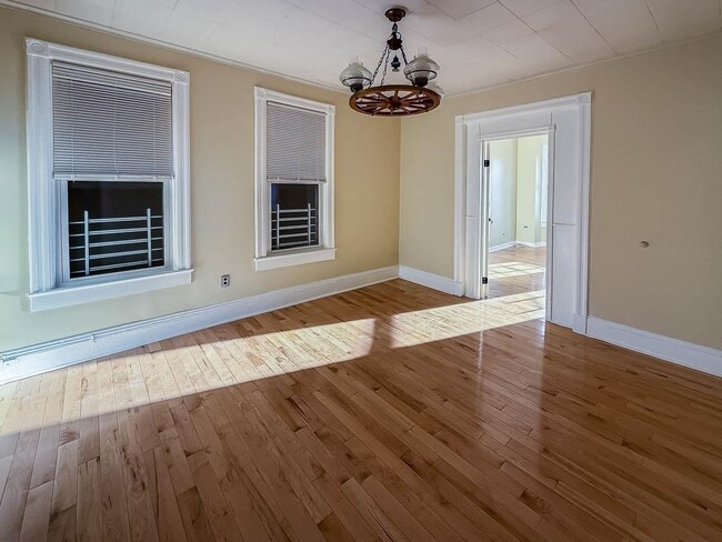 Photo - 90 Carlton Ave